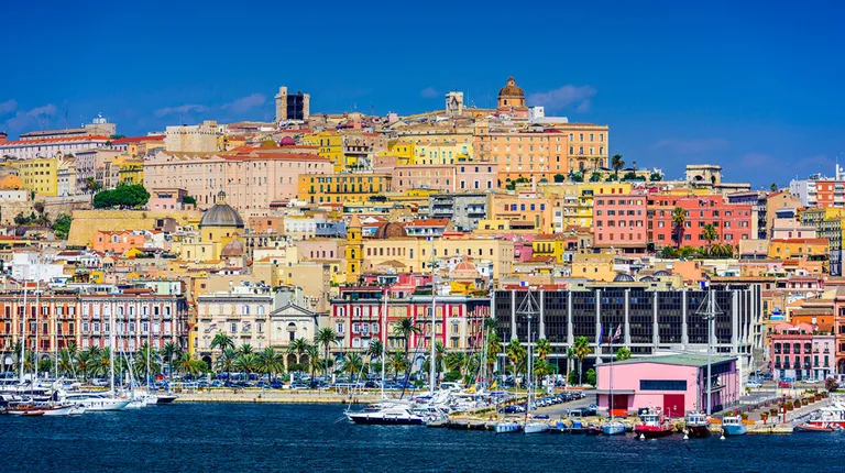 Sardinija -Cagliari, glavni i najveći grad otoka Sardinije