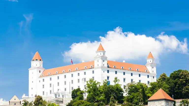 Bratislava, Bratislavski dvorac