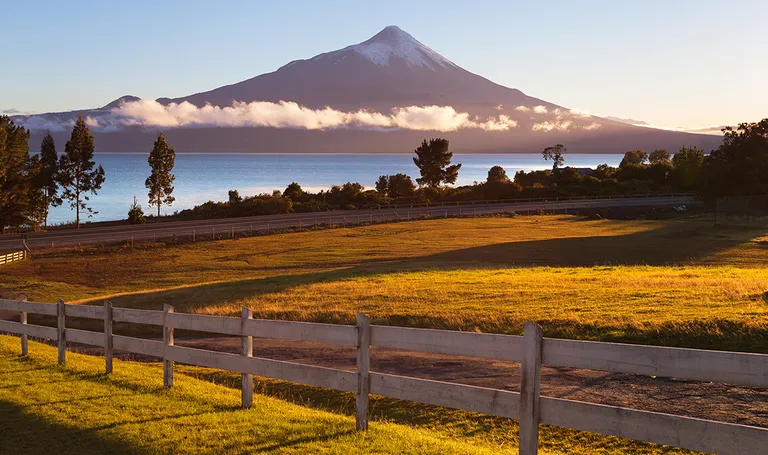 Čile, vulkan Osorno – lokalni simbol koji dosta podsjeća na Mount Fuji u Japanu
