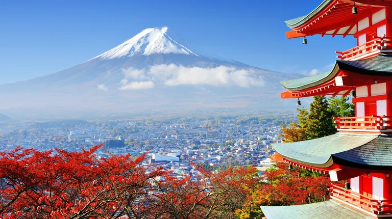 Japan, Fuji -najviša planina i vulkan u Japanu na 3.776 m