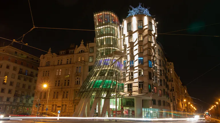 Prag, Dancing House "Fred and Ginger" u centru grada