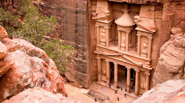Jordan, fascinantna Petra – jedno od 7 novih čuda svijeta
