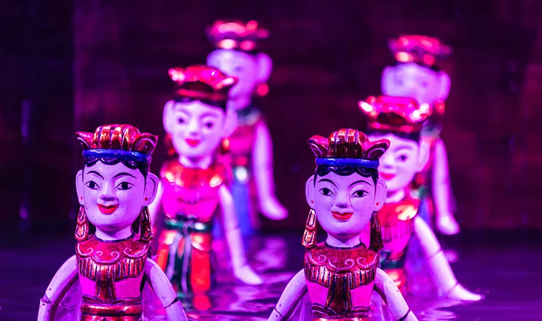 Vijetnam, Water puppets show-tradicionalna predstava lutaka na vodi