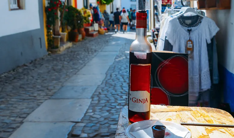 Portugal, Ginja de Obidos, tradicionalni liker od višanja