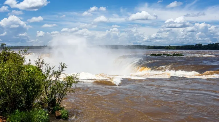 Argentina – Iguazu vodopad su jedni od najvećih i najspektakularnijih na svijetu