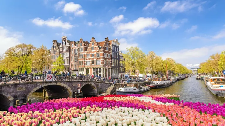 Proljeće u Amsterdamu, plovidba amsterdamskim kanalima