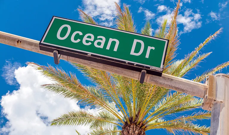 Florida, Miami beach, Ocean Drive – glavna avenija sa hotelima uz more