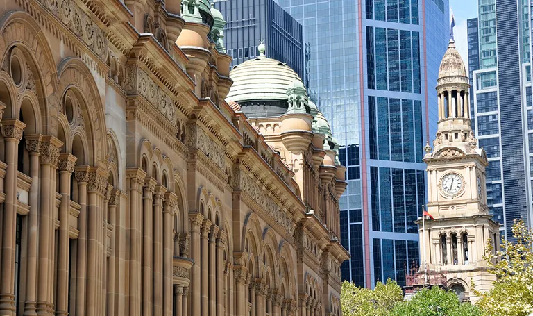 Australija, Sydney – gradska vijećnica i zgrada kraljice Viktorije
