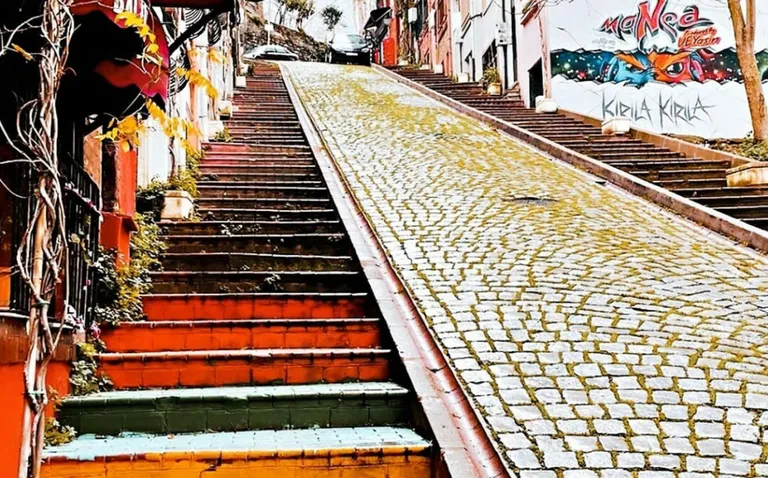 Istanbul, strma ulica u Balatu