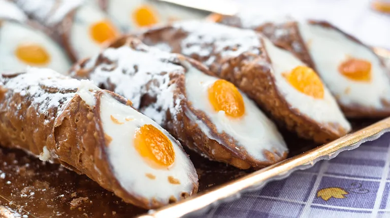 Sicilija, tradicionalni desert cannoli