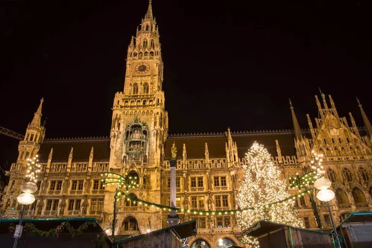 Advent Munchen, Nurnberg i Salzburg