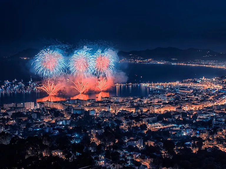 Azurna obala sa St. Tropezom