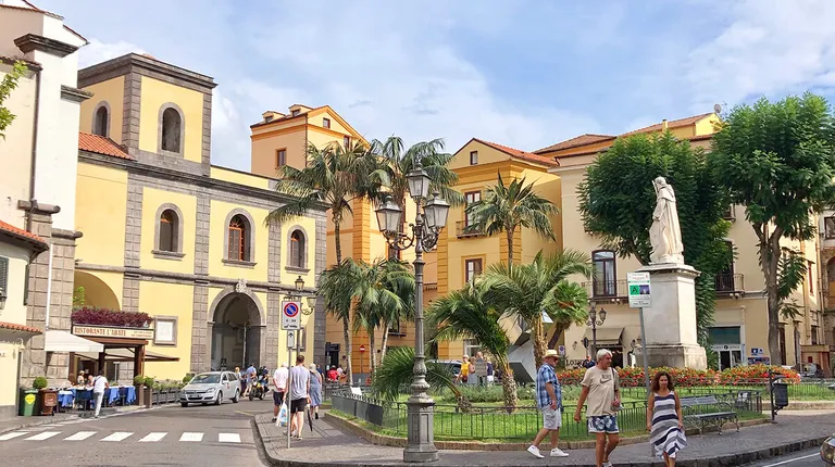 Italija, Sorrento-Piazza San Antonino