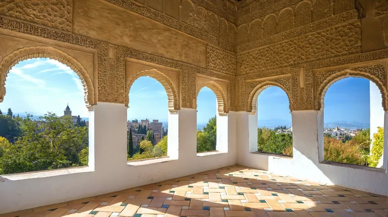 Andaluzija, Granada – prekrasna Palača Alhambra