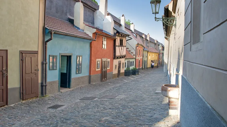 Prag, Zlatna ulica Prag, na broju 22 živio je poznati češki pisac Franz Kafka