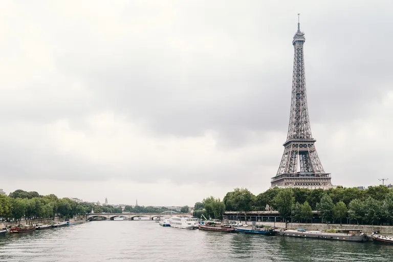 Pariz