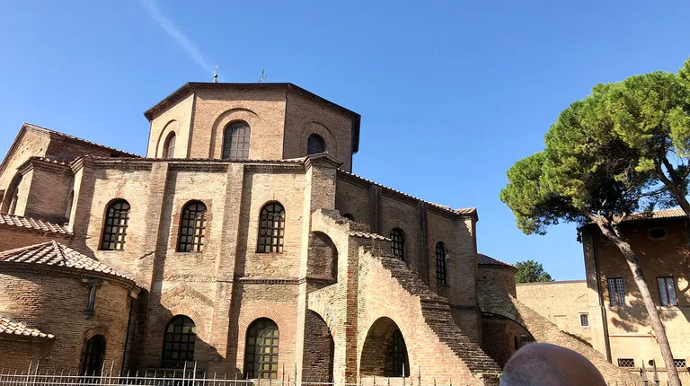 Italija, Ravenna, bazilika San Vitale sa prekrasnin mozaicima