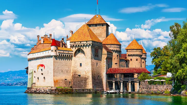 Švicarska, Chillon Castle-otočki dvorac na Ženevskom jezeru