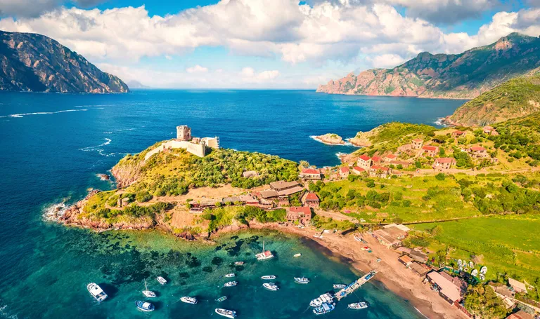 Korzika, Port de Girolat