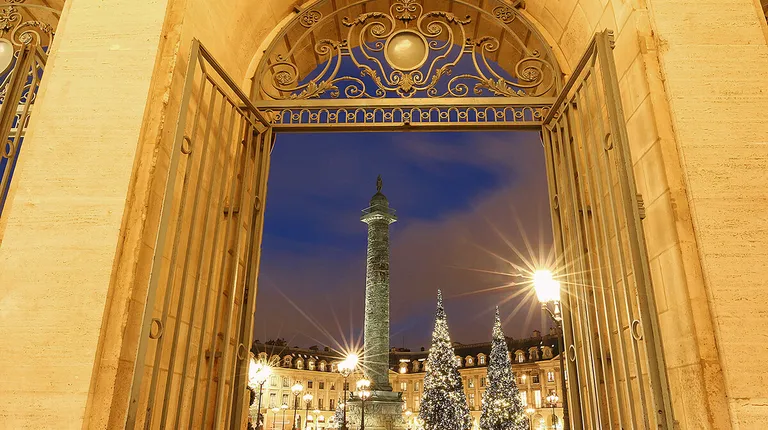 Advent u Parizu, pogled na trg Place Vendome